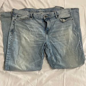 Men’s 30x32 old navy bootcut jeans.